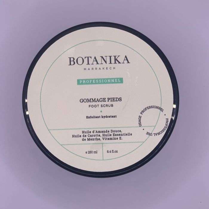 botanika-botanika-professionnel-gommage-pieds-250-ml-pieds.jpg BOTANIKA PROFESSIONNEL GOMMAGE PIEDS 250 ML – Image 1